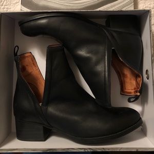 Jeffrey Campbell oriley boots